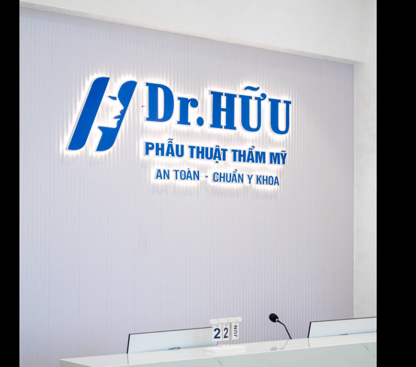 Không gian phòng khám Dr. Hữu
